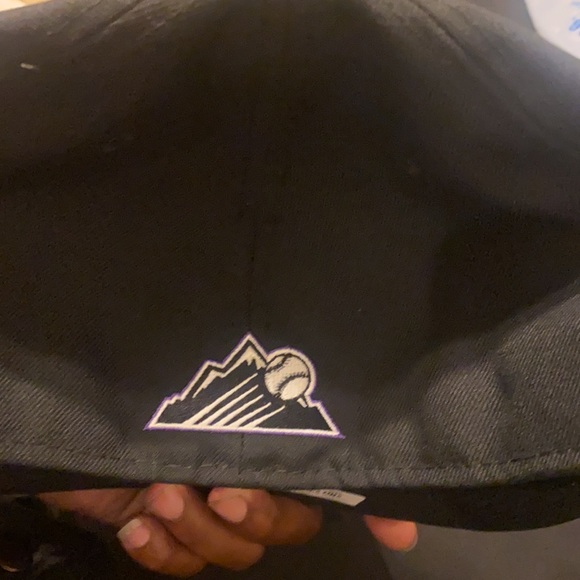 Brand New Fitted Cap 🔥 - Picture 3 of 5